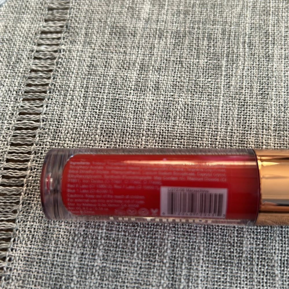 She Lip Topper - Picture 2 of 2